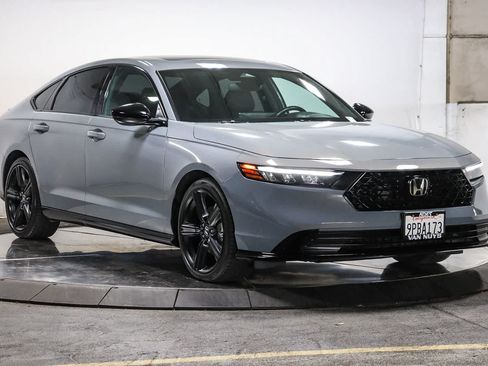 Used 2024 Honda Accord Sport image 5