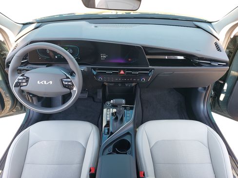 New 2026 Kia Niro EX image 9