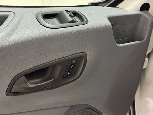 Used 2015 Ford Transit 350 XLT image 43