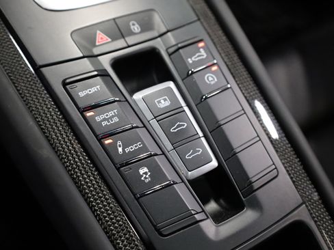 Used 2015 Porsche 911 Turbo S w/ Premium Plus Package image 33