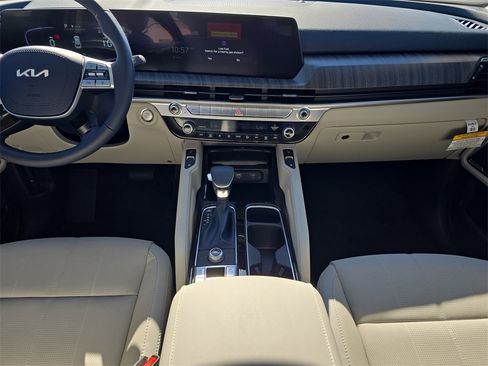 New 2025 Kia Telluride EX image 17