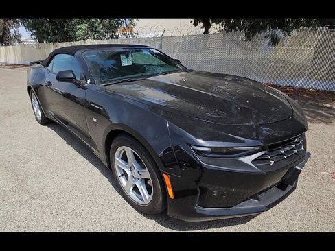 Used 2023 Chevrolet Camaro LT RWD image 2