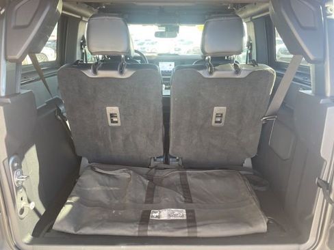 Used 2023 Ford Bronco Wildtrak image 17