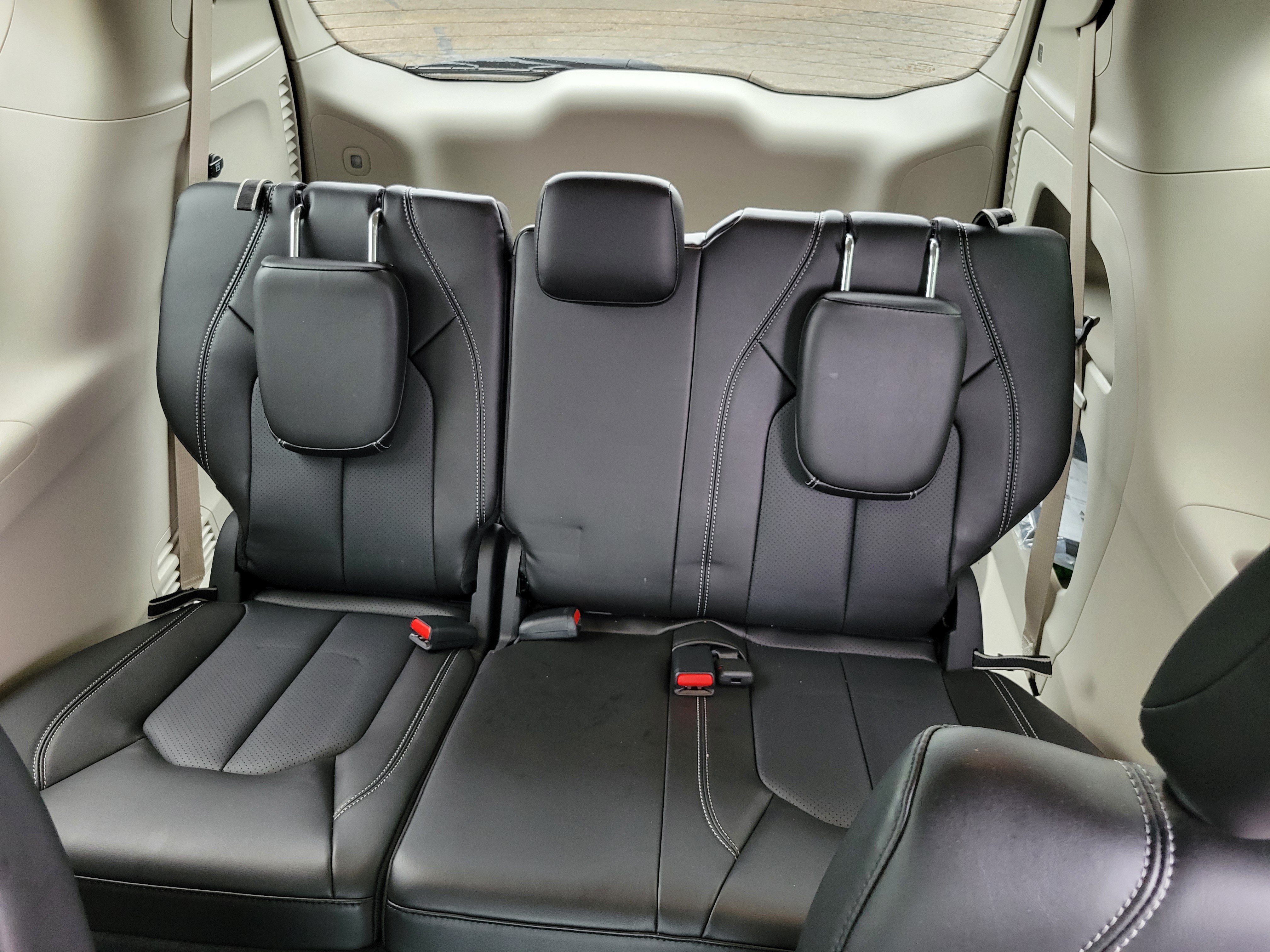Used 2024 Chrysler Pacifica Touring-L FWD image 22