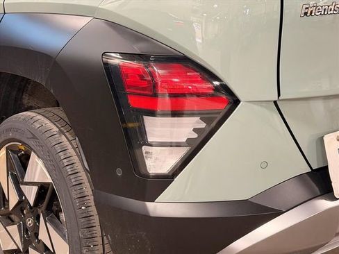 Used 2024 Hyundai Kona Limited image 24