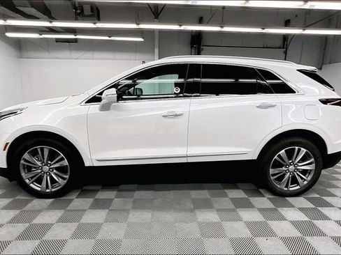 Used 2025 Cadillac XT5 Premium Luxury FWD image 14