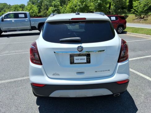 Used 2021 Buick Encore Preferred FWD image 6