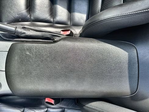 Used 2006 Chevrolet Corvette Convertible w/ Preferred Equipment Group image 27