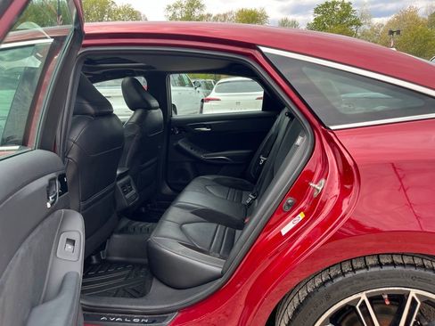 Used 2019 Toyota Avalon XSE w/ All Weather Liner Package FWD image 28