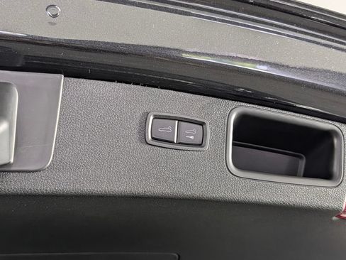 New 2026 Porsche Macan S AWD/4WD image 18