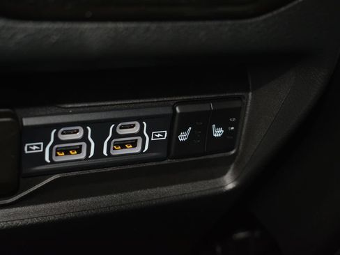 Used 2024 Jeep Grand Cherokee Limited AWD/4WD image 23