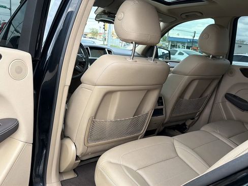 Used 2015 Mercedes-Benz ML 350 4MATIC image 52
