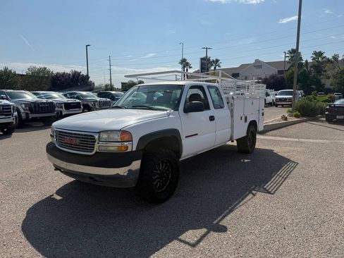 Used 2002 GMC Sierra 2500 2WD Extended Cab HD image 1