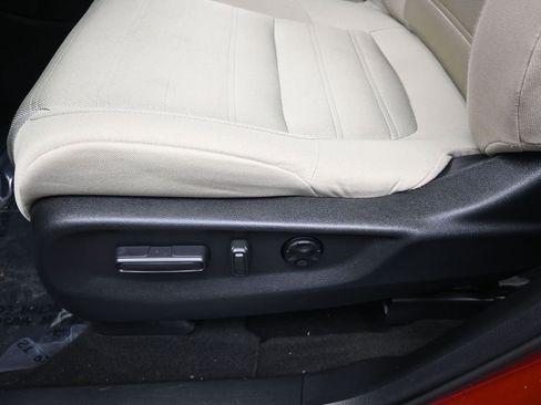 Used 2019 Honda CR-V EX image 12