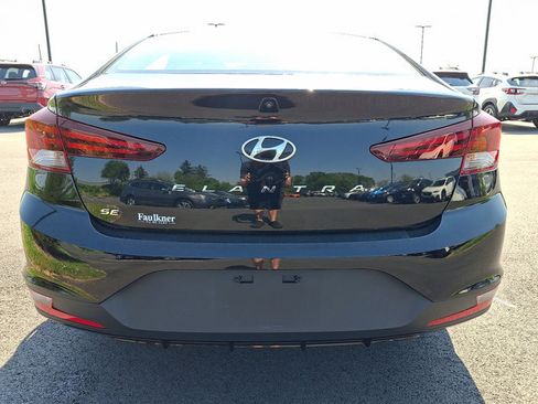 Used 2020 Hyundai Elantra SE FWD image 6