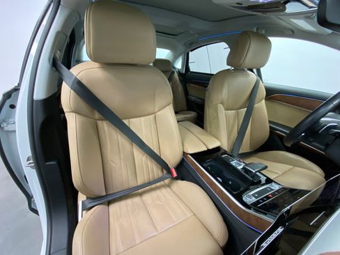 Used 2020 Audi A8 L 3.0T w/ Executive Package image 29
