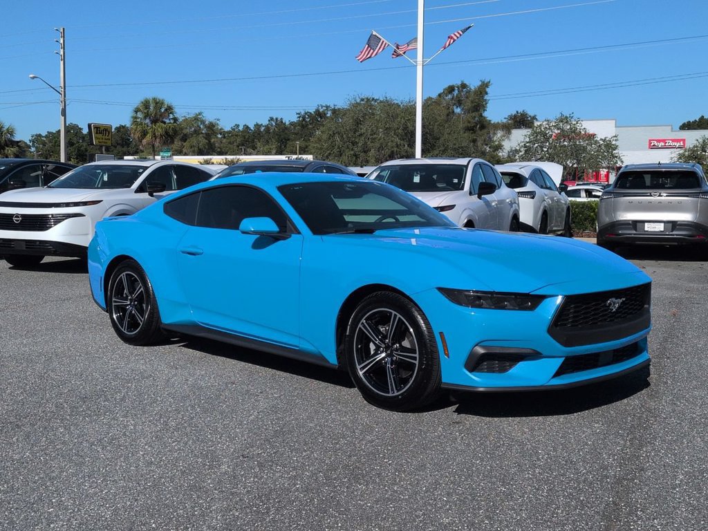 Used 2025 Ford Mustang Premium RWD image 2