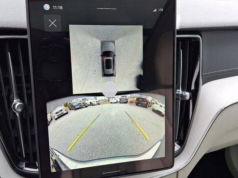 New 2026 Volvo XC60 B5 Ultra w/ Protection Package Premier image 11