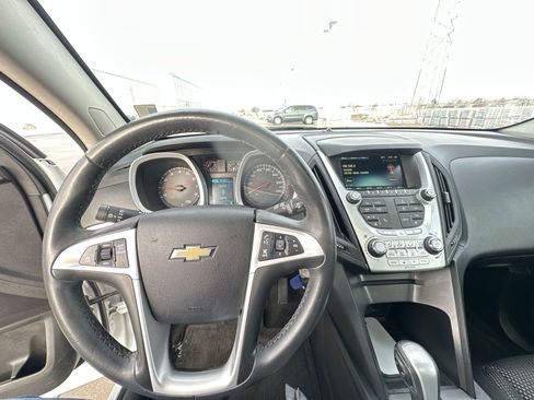 Used 2015 Chevrolet Equinox LT w/ Driver Convenience Package image 11