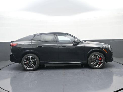 New 2026 BMW X2 xDrive28i w/ Technology Package AWD/4WD image 8