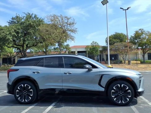 Used 2024 Chevrolet Blazer EV RS AWD/4WD image 3
