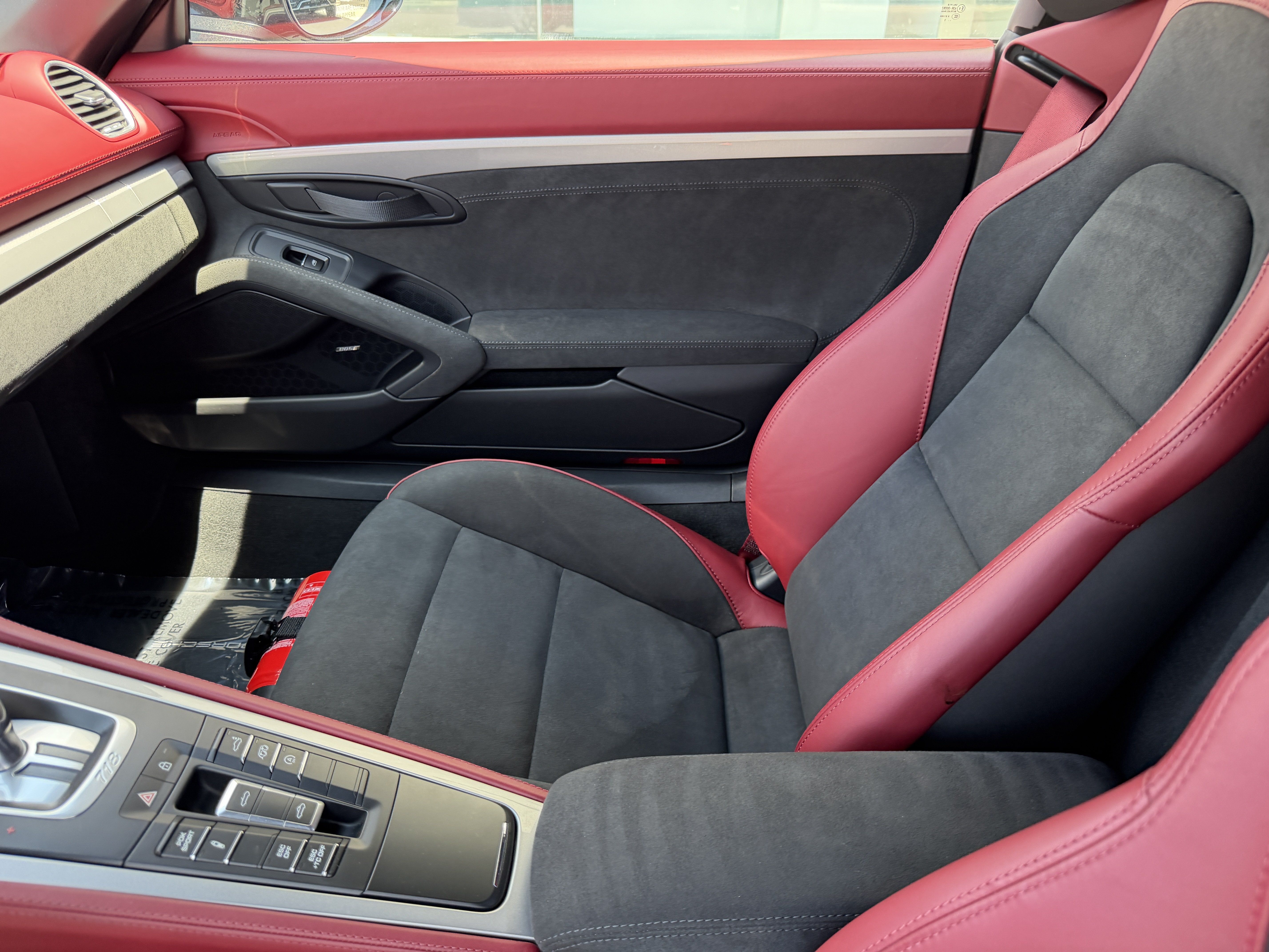 Certified 2022 Porsche 718 Boxster Spyder RWD image 17