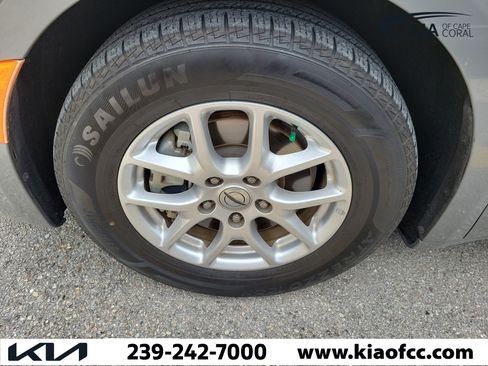 Used 2022 Chrysler Pacifica Touring-L FWD image 5