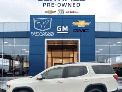 Certified 2023 GMC Acadia SLT w/ Preferred Package