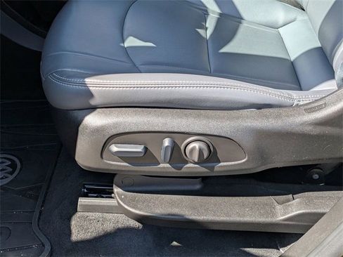 Used 2024 Buick Enclave Essence w/ Experience Buick Package image 12
