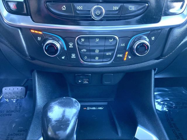 Used 2021 Chevrolet Traverse Premier w/ Redline Edition AWD/4WD image 37