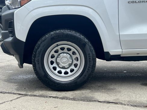 Certified 2023 Chevrolet Colorado W/T w/ Technology Package image 11