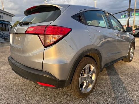 Used 2018 Honda HR-V LX image 3