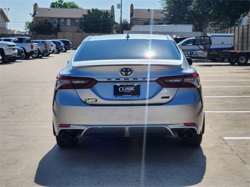 Used 2024 Toyota Camry XSE FWD image 13