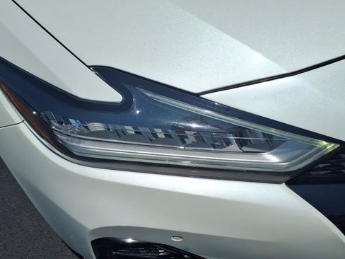 Used 2021 Nissan Maxima Platinum w/ Sport Mat Group FWD image 13