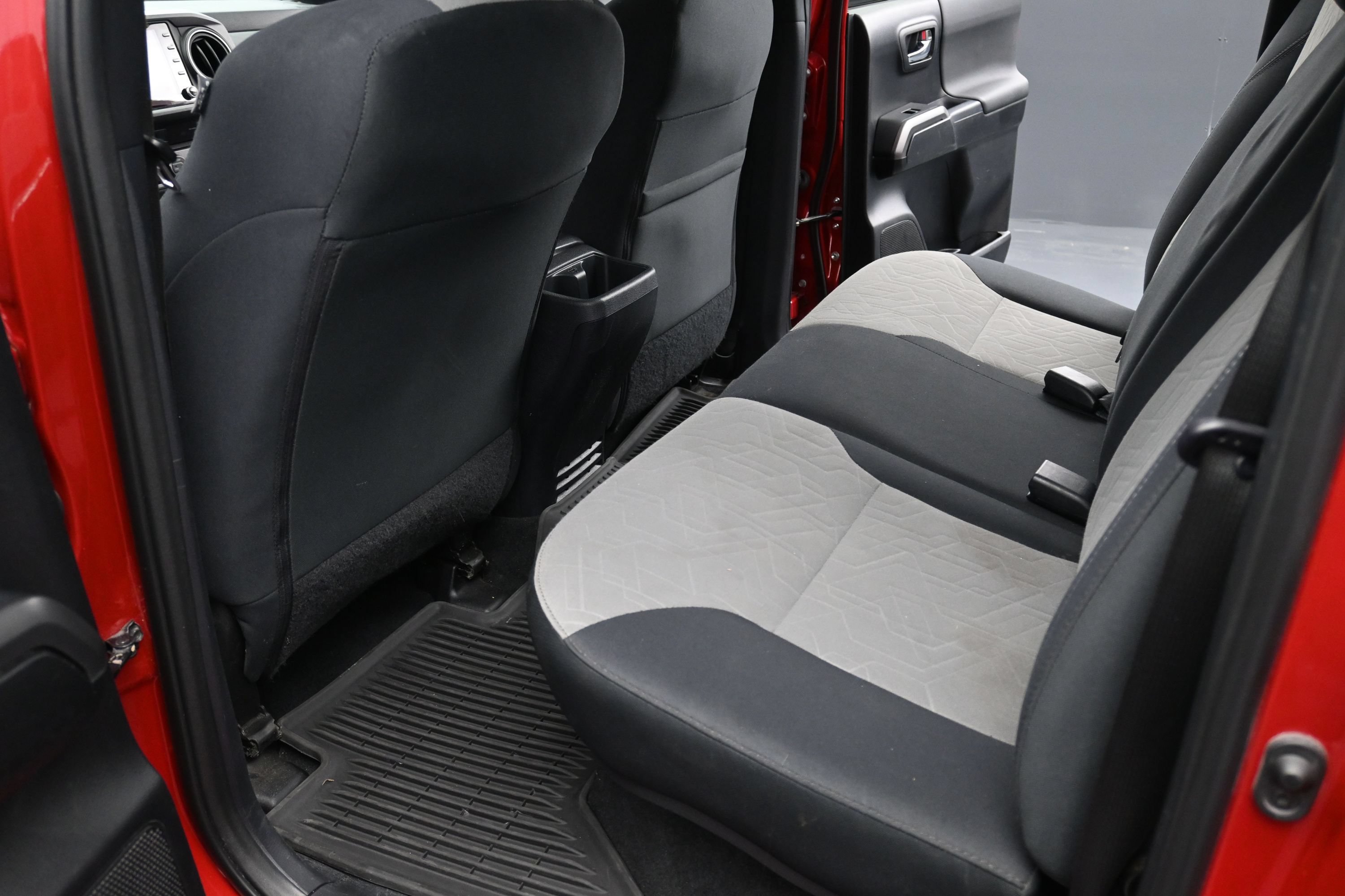 Used 2021 Toyota Tacoma TRD Off-Road RWD image 13