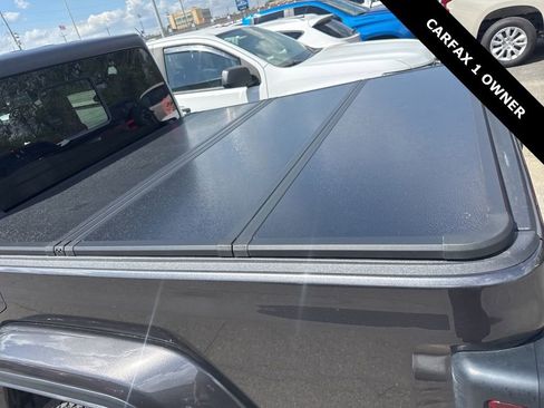 Used 2021 Jeep Gladiator Sport image 7