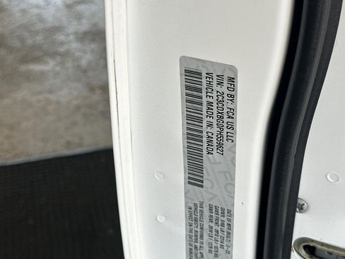 Used 2023 Dodge Charger SXT image 28