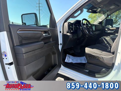 Used 2024 Chevrolet Silverado 2500 LT w/ Convenience Package AWD/4WD image 10