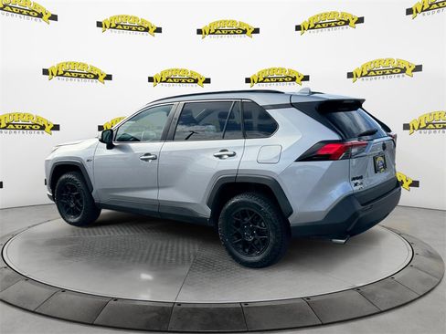 Used 2023 Toyota RAV4 XLE image 3