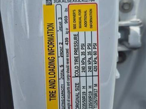 Used 2018 GMC Terrain Denali w/ Advanced Safety Package FWD image 30