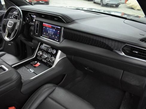 Used 2021 GMC Yukon XL Denali image 33