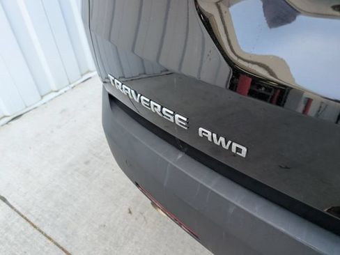 Used 2023 Chevrolet Traverse LT AWD/4WD image 28