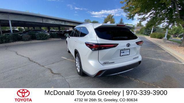 Certified 2025 Toyota Highlander Limited AWD/4WD image 5