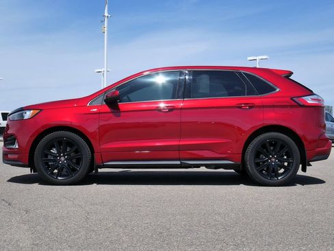 Used 2022 Ford Edge ST-Line w/ Class II Trailer Tow Package AWD/4WD image 8