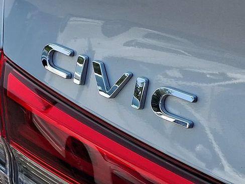 Used 2022 Honda Civic EX image 30