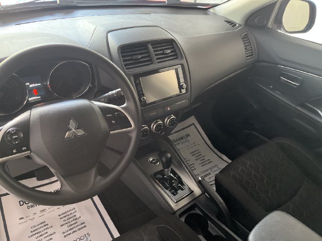 Used 2025 Mitsubishi Outlander Sport AWD image 14