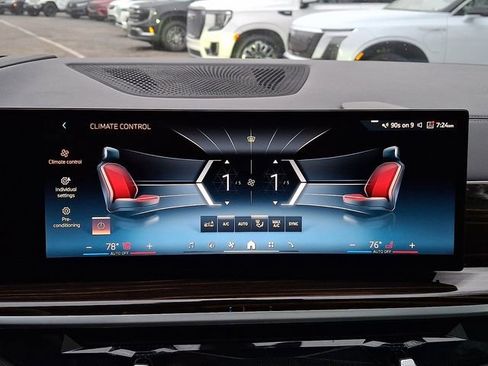 Used 2025 BMW X7 xDrive40i image 22