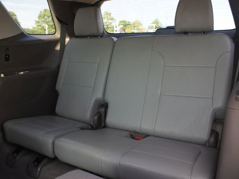 Used 2021 Chevrolet Traverse Premier image 18