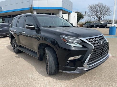 Used 2023 Lexus GX 460 Premium w/ Accessory Package image 3