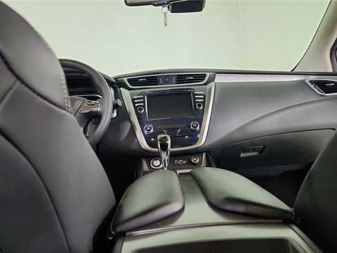 Certified 2024 Nissan Murano SV w/ SV Midnight Edition Package image 19